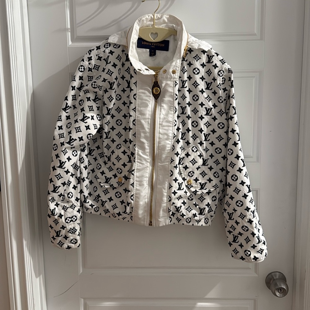 DISCONTINUED!!!! Louis Vuitton monogram Parka Jacket Size 38